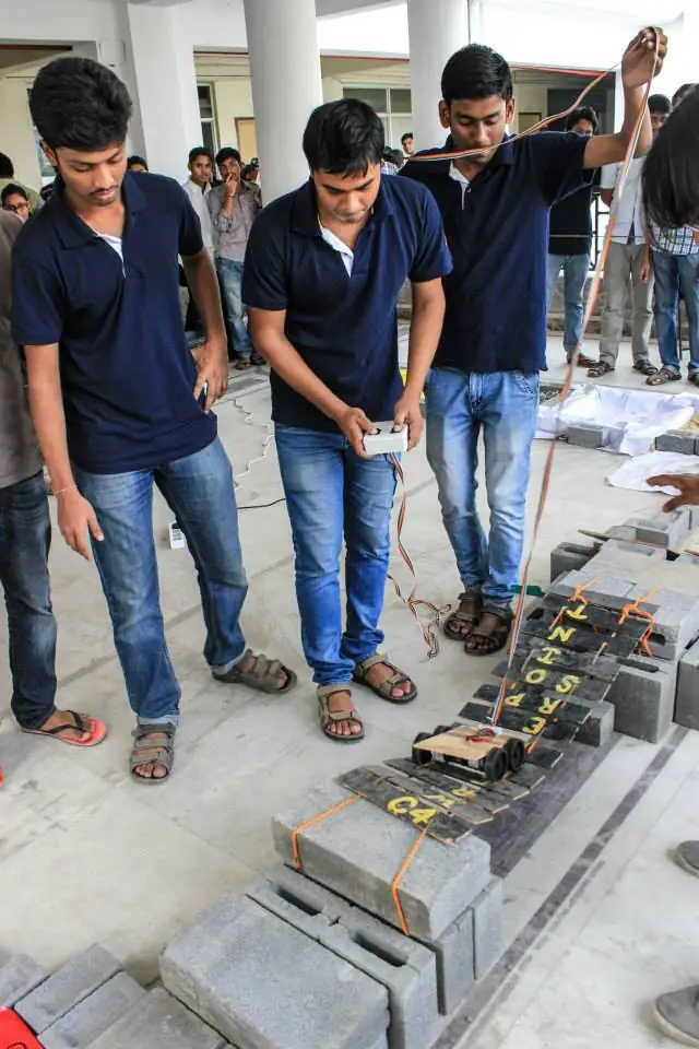 Geekonix Facebook gallery photo 17 2015