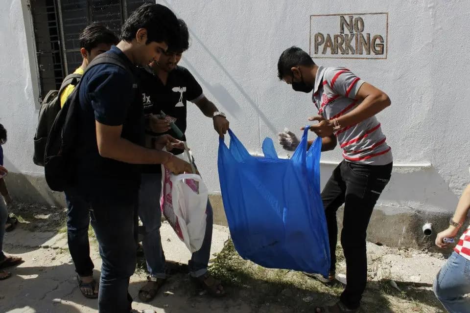 Geekonix Facebook gallery photo 23 2014