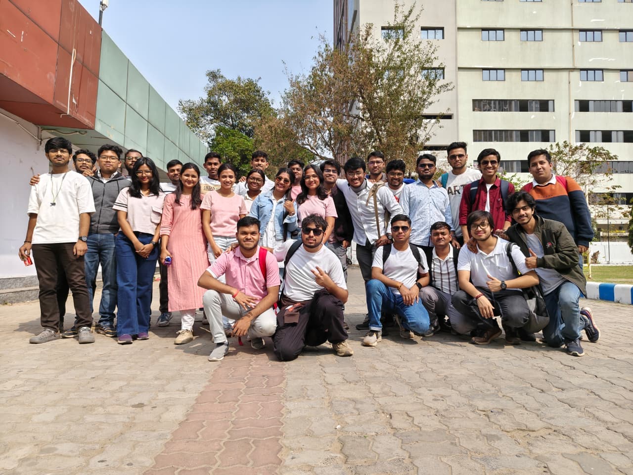 Geekonix members and participants gathered during EDGE event