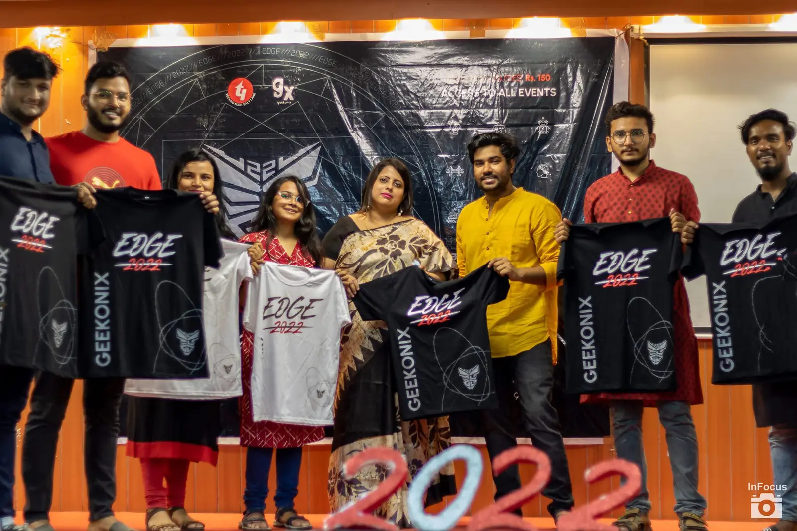 Geekonix alumni group photo IMG 6794