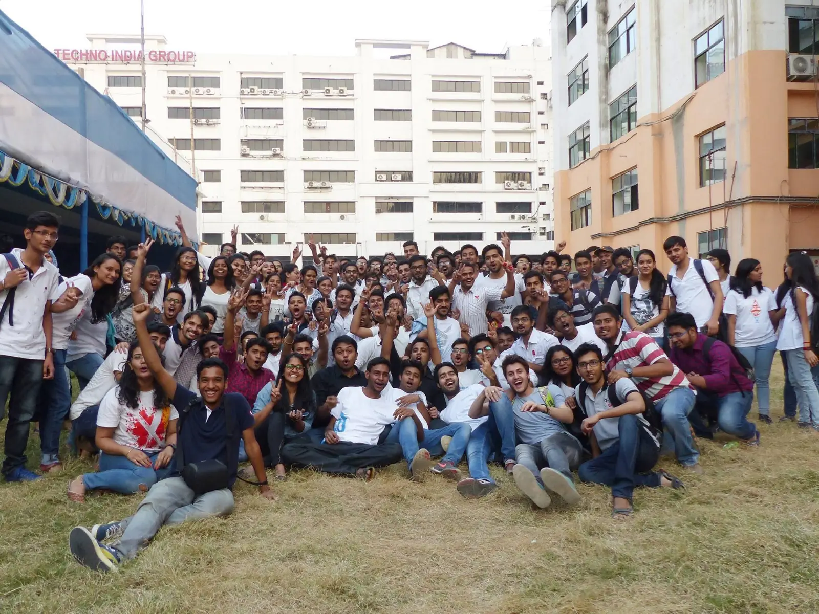 Geekonix alumni group photo IMG 6814